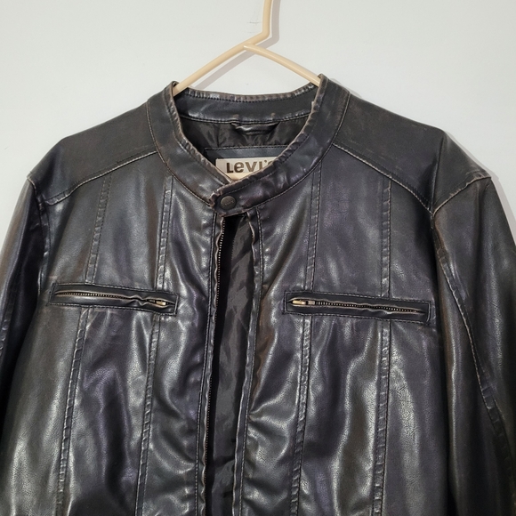 Men's Levi’s Faux Leather Dark Brown Jacket Size Medium Zip Front Front Pockets - Picture 2 of 16